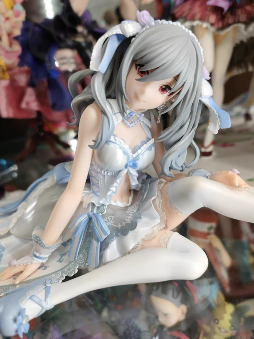 蘭子かわいいえっ台座無いの?って思ったけどもしかして下から覗きやすいようにとの配慮? 