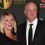 “The only thing I do now is the emoji with the finger. I don’t say anything, just give them the finger."

Graham Arnold's wife Sarah fires back at his #FIFAWorldCup critics and reveals the toll of being Socceroos boss. 

STORY via @BulldogRitchie: https://t.co/ndO34a4BlX 