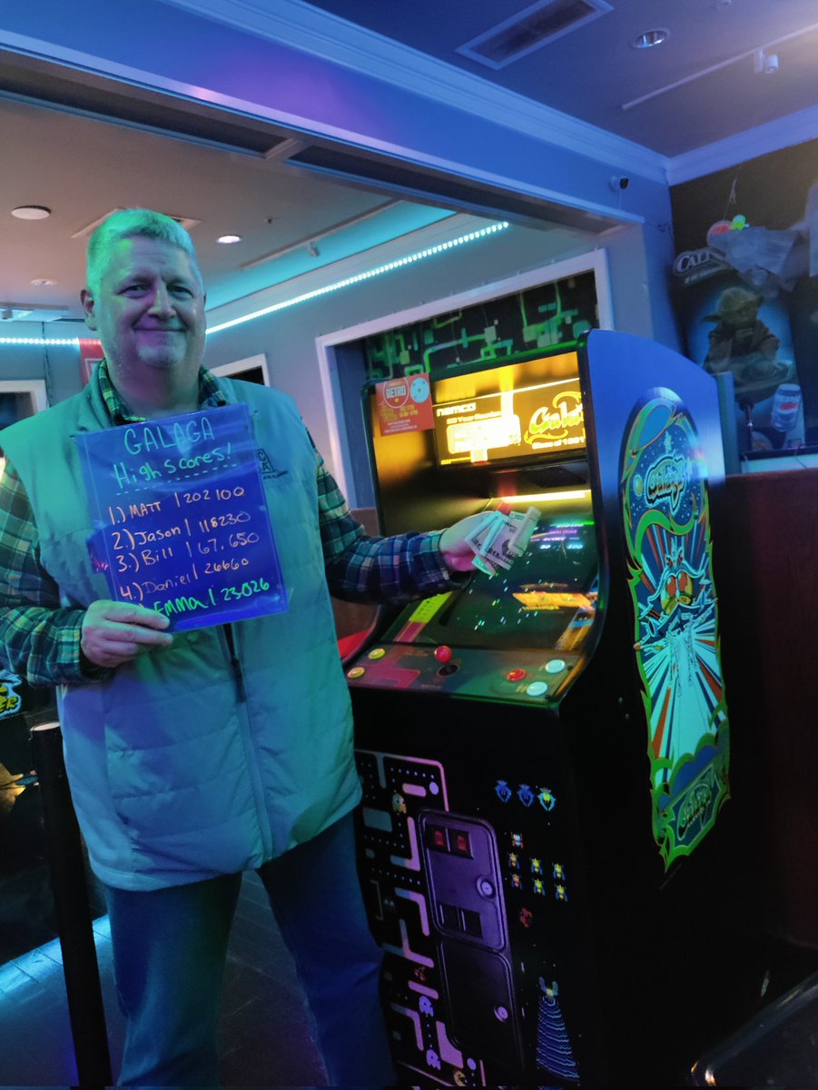 marshmeowllocat's tweet photo. @GamingKCMetro Matt with 202,100! 👾🚀🙌 https://t.co/kmIsVMFIet