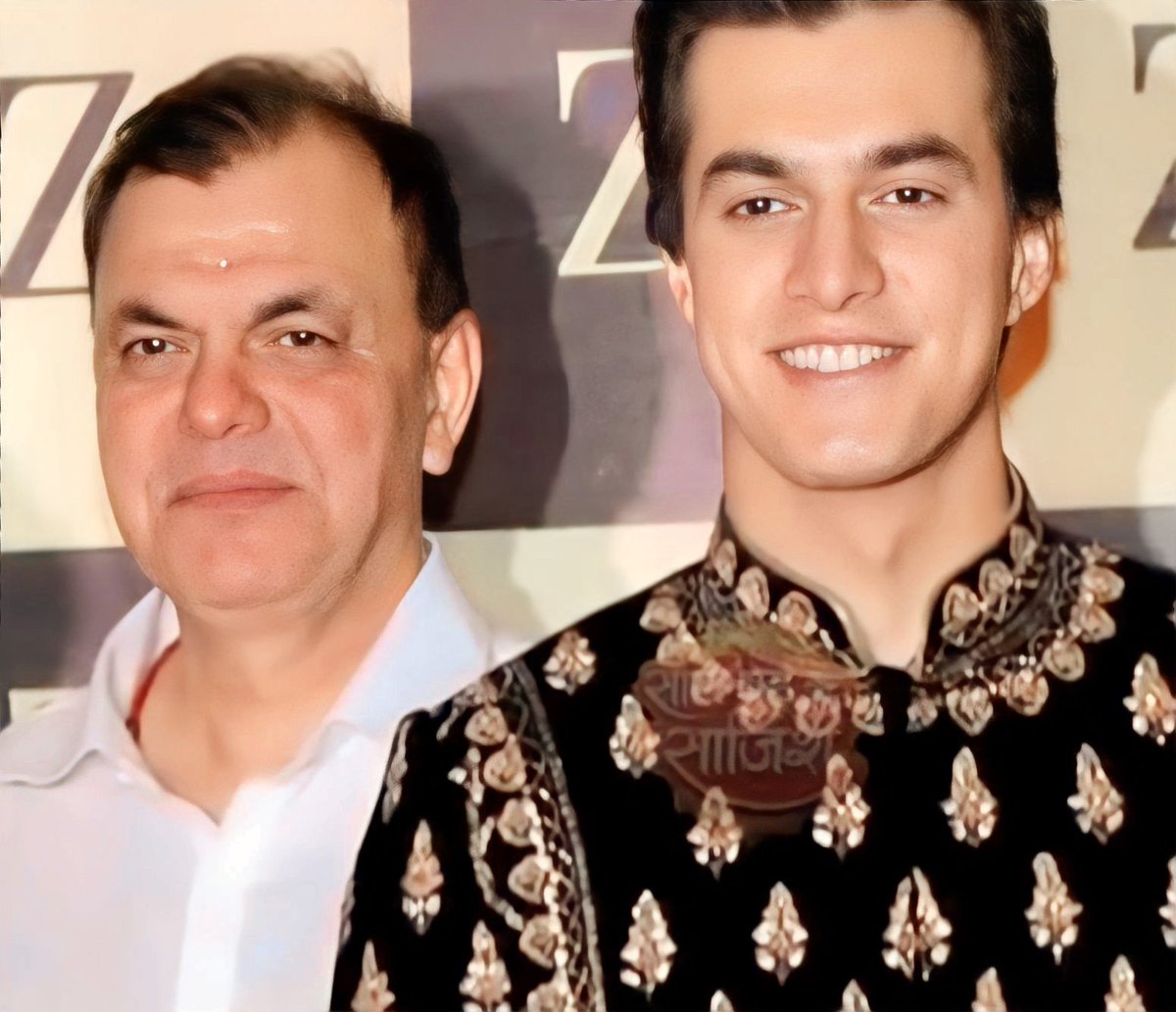 “BEHIND EVERY GOOD KID IS A GREAT DAD”💯✨🤌

MAY ALLAH BLESS ABBAJAAN &amp; MOHSIN'S BOND ALWAYS 🤲

GOOD MORNING MOMO
&amp; EVERYONE HERE 🤗
HAVE A GREAT DAY AHEAD
LOADS OF LOVE 🫶❤️
.
.
.
.
.

#MohsinKhan #MoMinions 

P.S DON'T FORGET TO SAY MASHAALLAH 🥺💫