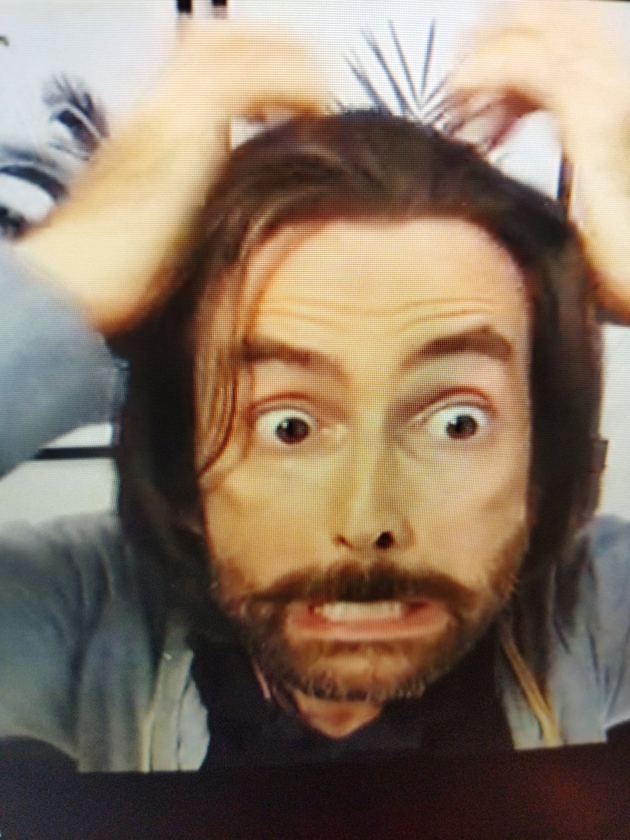 arosbbg's tweet photo. man i almost choked on my donut while watching #staged2 https://t.co/b0imE9x12P