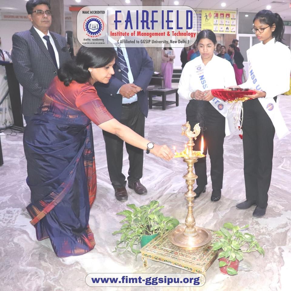 nssggsipuFIMT1's tweet photo. NSS FIMT organised seminar on Samvidhan Diwas on the theme “Journey of Constitution from its inception to present Day”. The guest speakers were Prof.(Dr.) Asad Malik , JMI and Ms. Abha Malhotra , Senior Counsel Union of India.
#ConstitutionDay2022 #FIMTcollege #NSSRD #nssggsipu https://t.co/WBT0nj3oIc
