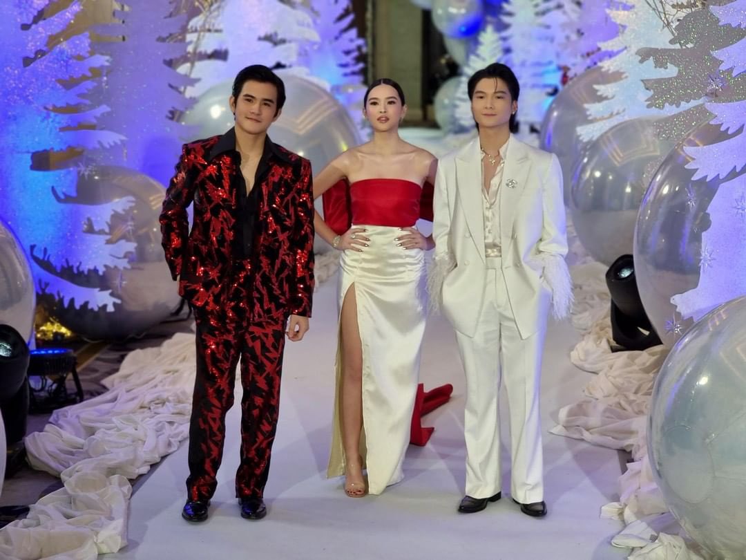 palagingwala's tweet photo. Ayy hahahhaha #ashcine @francinecarreld @_ashtonnp
#StarMagicalChristmas https://t.co/K5krv8L04O