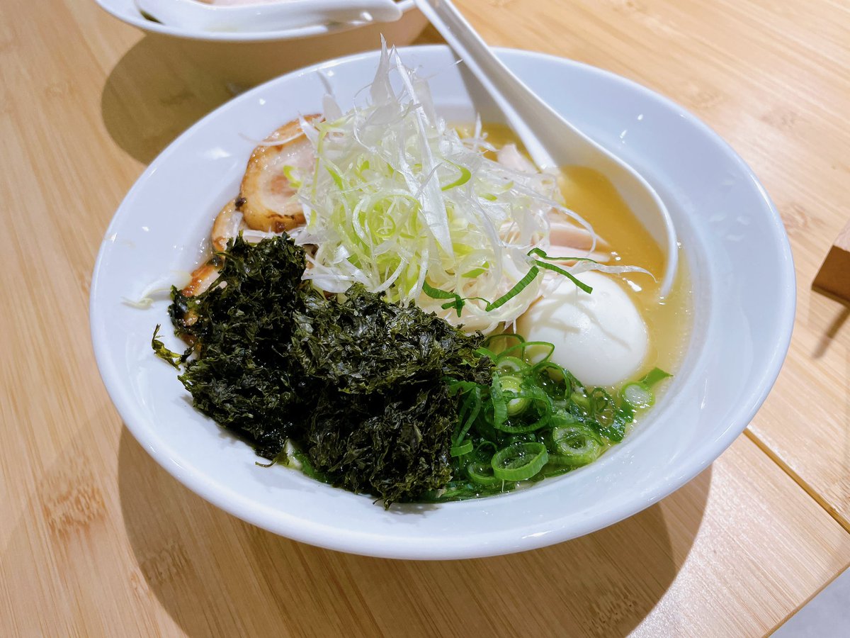Standup_Kichi's tweet photo. 同じ建物1階のTea MALSANのラーメンラーメン🍜とホットドッグ🌭stand up 吉祥寺には無料で出前が頼めちゃいます😁

#TeaMALSAN https://t.co/GVhy2yu74u