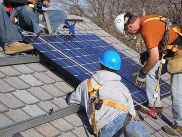 KrelCentral's tweet photo. V druhé části se společně s lidmi z Krel Central a.s. a Mírou Hejdou podíváme na konkrétní instalaci FVE 👉https://t.co/S0Y8rGy6tA
#energy #energetika #solarnipanely #dotace #fotovoltaika #uspora #krelcentral https://t.co/3rAczVKEnQ