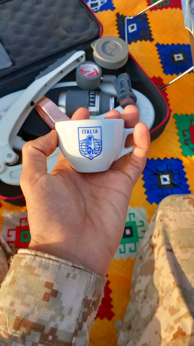 iSaudEz's tweet image. رفقة وقت الشدايد ما مثلها