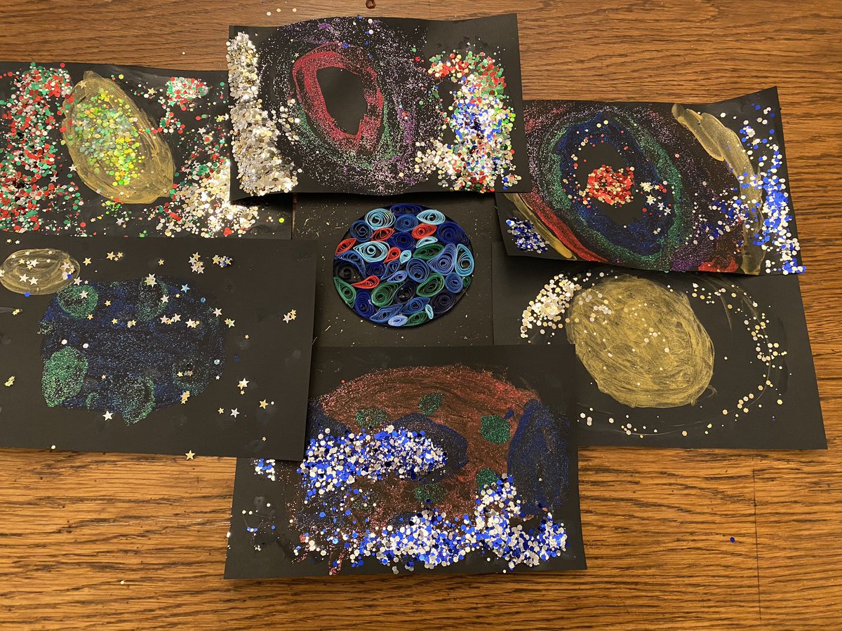 ktreit's tweet photo. #picoftheday2022 I may be finding glitter in my house for the next year https://t.co/CrtL8EWRb4
