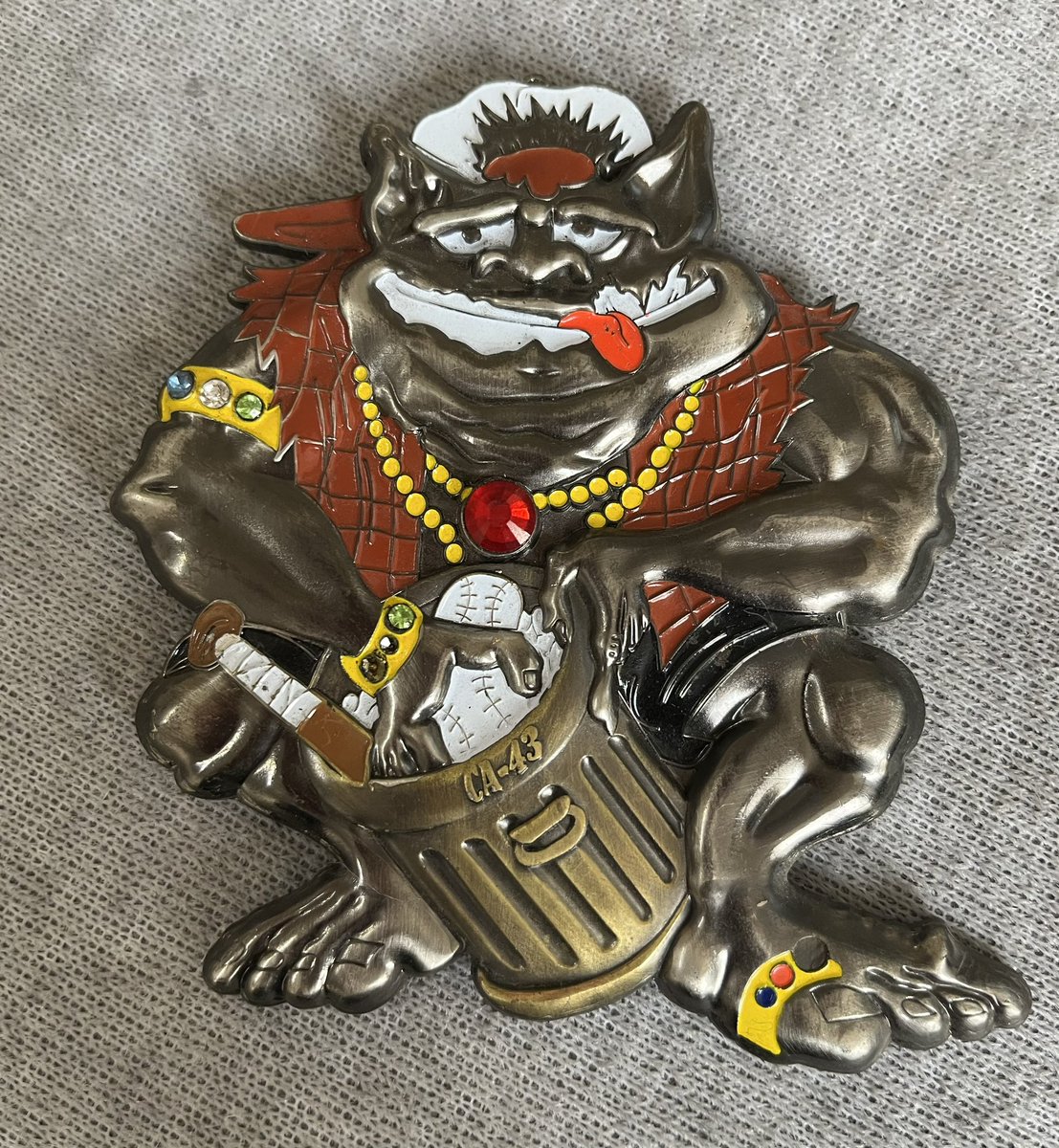 NancyYXN's tweet photo. We have a wide selection of hard enamel lapel pins in different styles, which are perfect for gifts or giveaways at promotional events. #enamelpins #enamelpinshop #enamelpinclub #pincollector #pinkickstarter #pinmakers #pinlover #pingroup #pindesigner #pinshop #pinmurah #pinclub https://t.co/FrBAYYylTN