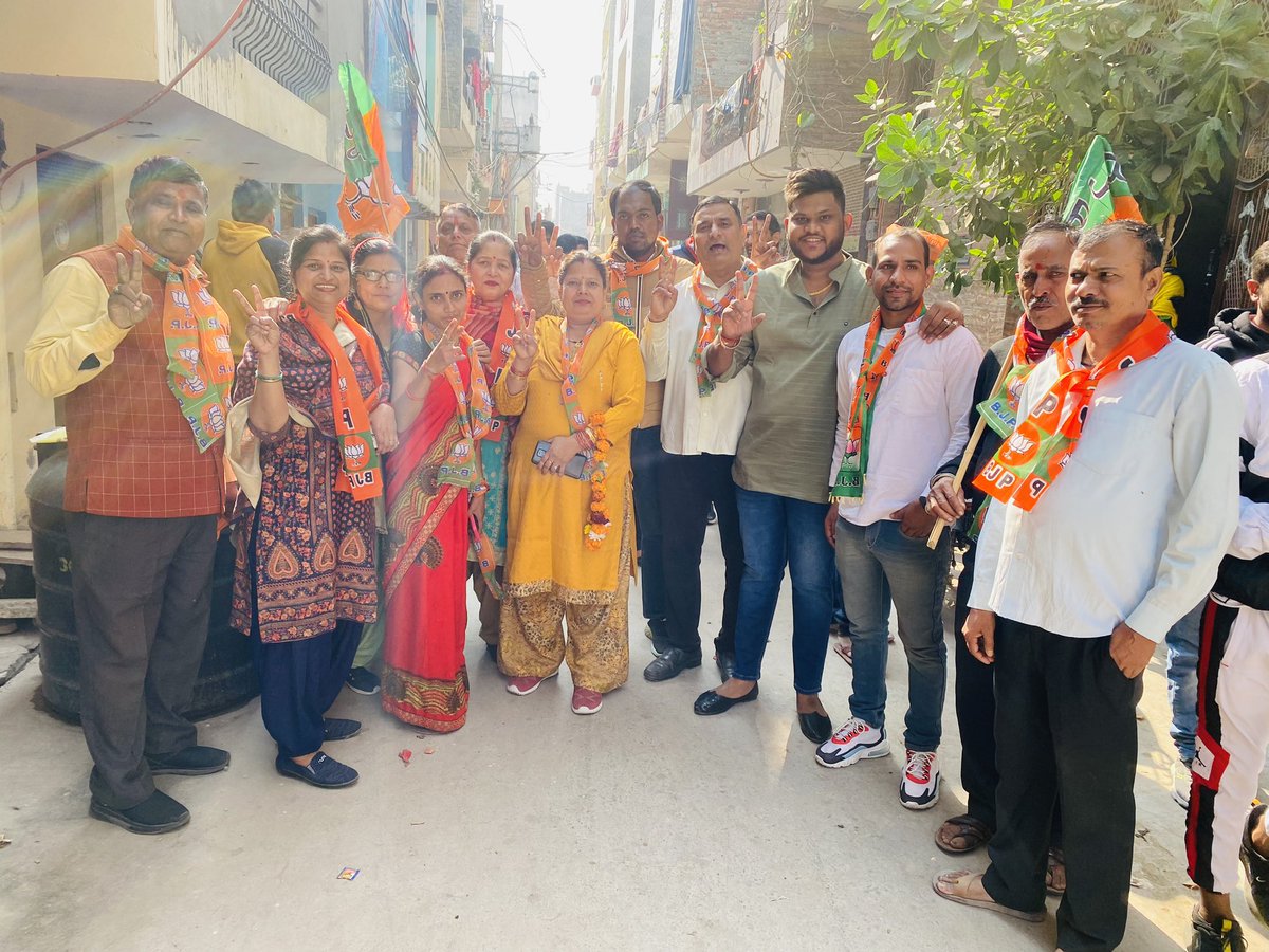 AryanSharmaBjp1's tweet photo. #voteforbjp #bjp #BJPDelhi https://t.co/dzOjtKPKvx