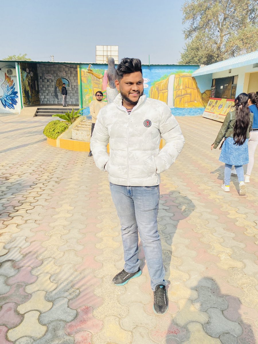 AryanSharmaBjp1's tweet photo. #funtown https://t.co/tQfOPqKuuI