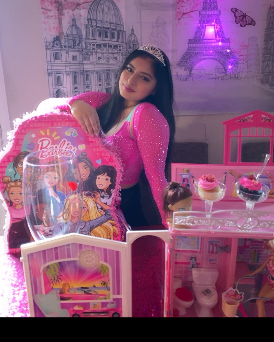 hellojaylyn's tweet photo. Pretty in pink https://t.co/XDAhgZggms