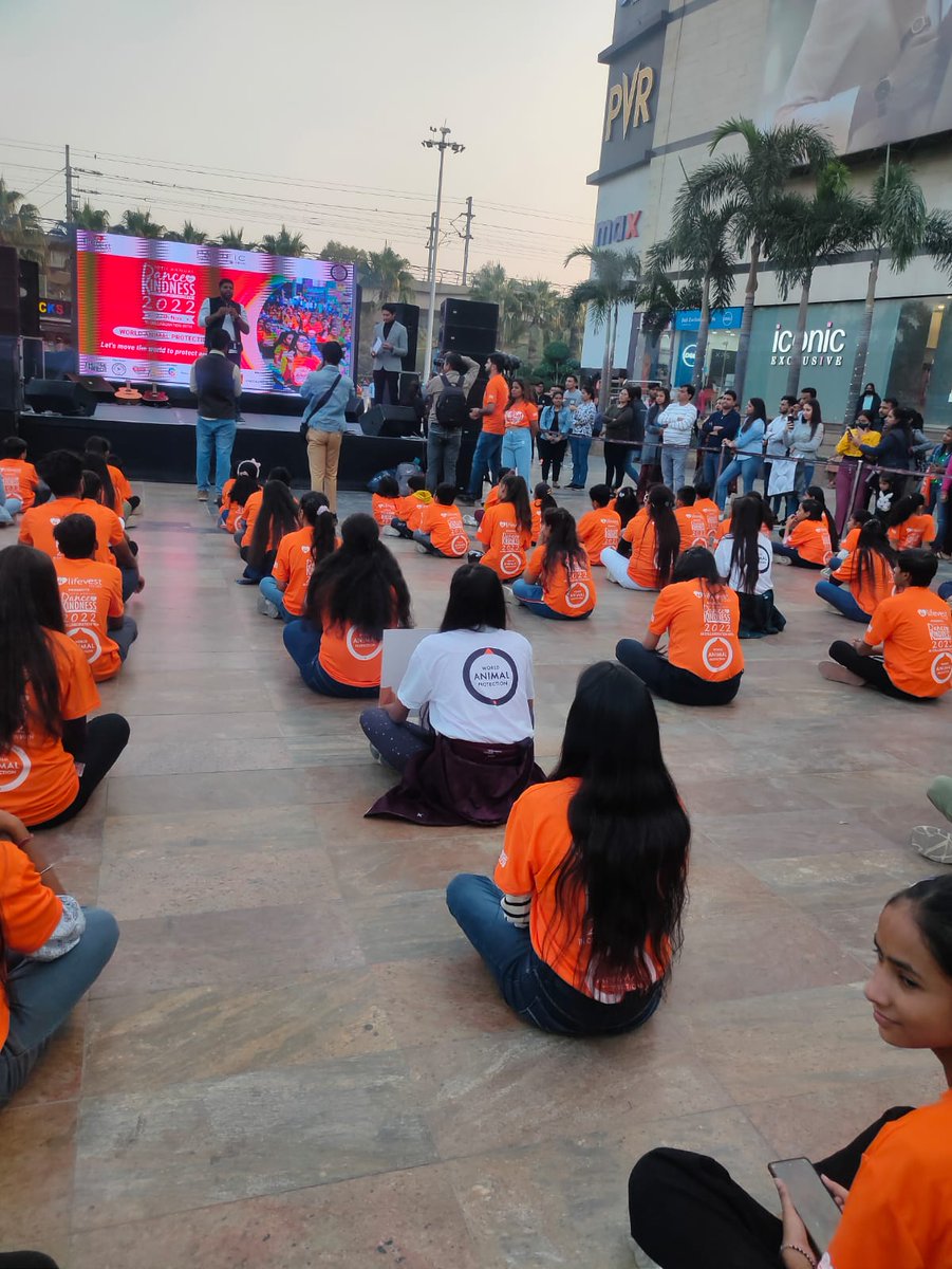 MoveTheWorldIN's tweet photo. On the occasion of World Kindness Day, Dance for Kindness and World Animal Protection India came together to spread the message of compassion and kindness for animals.
#DFK2022 #WorldKindnessDay #kindness #animalwelfare #wildlife #WorldAnimalProtectionIndia #DanceforKindness https://t.co/clpmiJU5g5