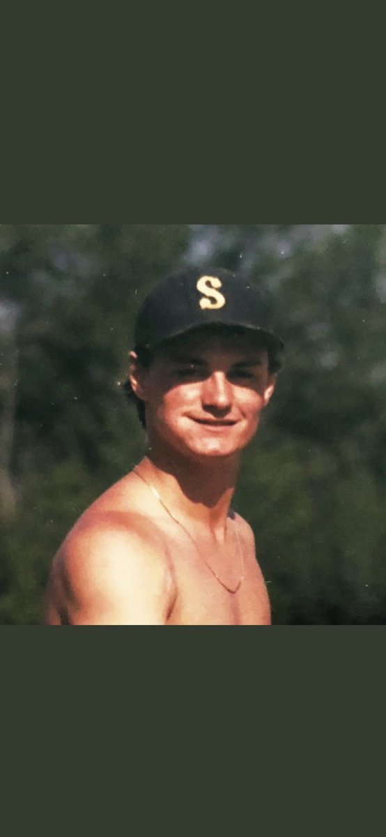 Happy Birthday to the best Dad ever! I wish you were still with us, we all think about you everyday. I will miss and love you forever!❤️❤️ #REWIII