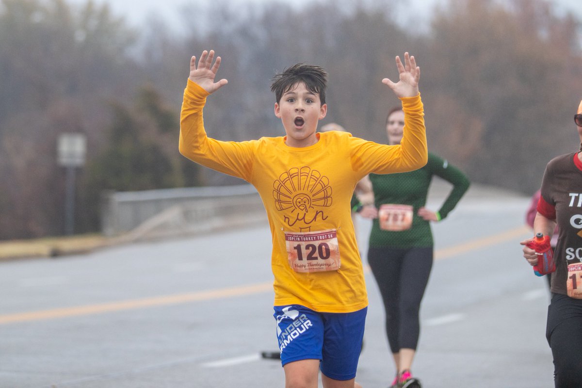 rachel_blind's tweet photo. So proud of my son who is actually an overall athlete placed 132 out of around 1500 people in the annual 5K Turkey Trot in Joplin MO. He is not usually a runner he plays football, baseball, and basketball. So proud of his efforts. Outstanding job my 11yr old son Liam. https://t.co/dPwpj9jSLe