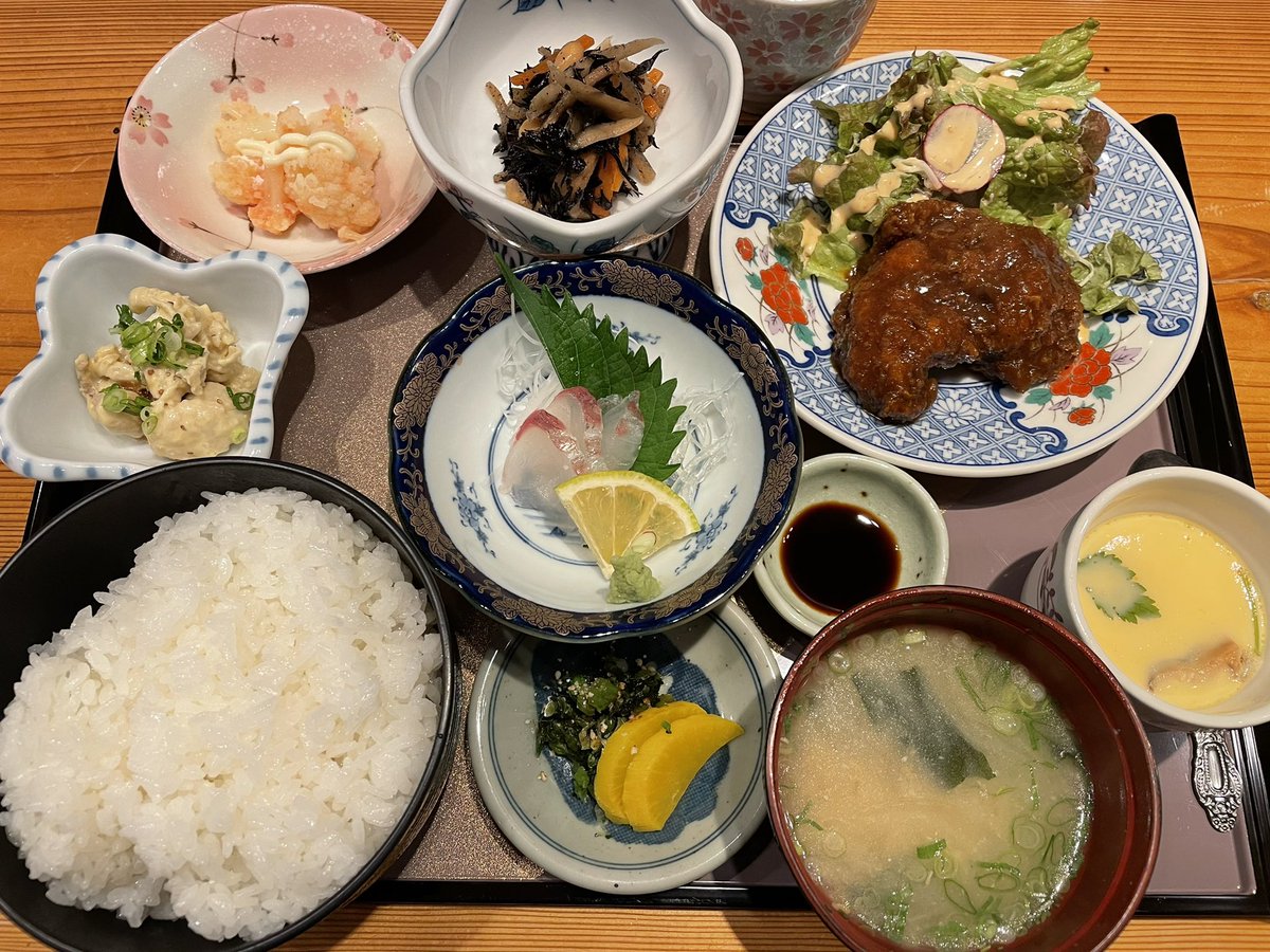 今日は和食の日替りランチでした😊