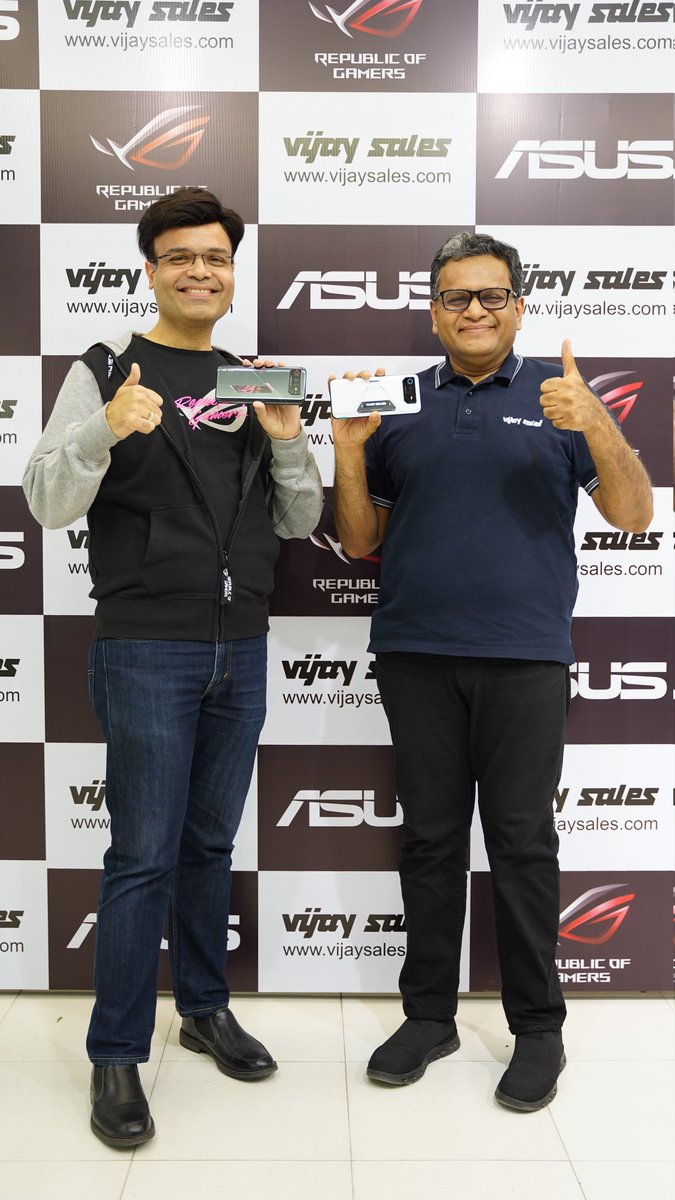 Extremely excited to announce strategic tie up with @VijaySales for sales of #ROGPhone6 Sincere thanks to Nilesh Gupta Now experience & own the #UltimateWeapon to #RuleThemAll at Vijay Sales #WorshippedByGamers #LovedByTechGurus #ROGPhone6Series