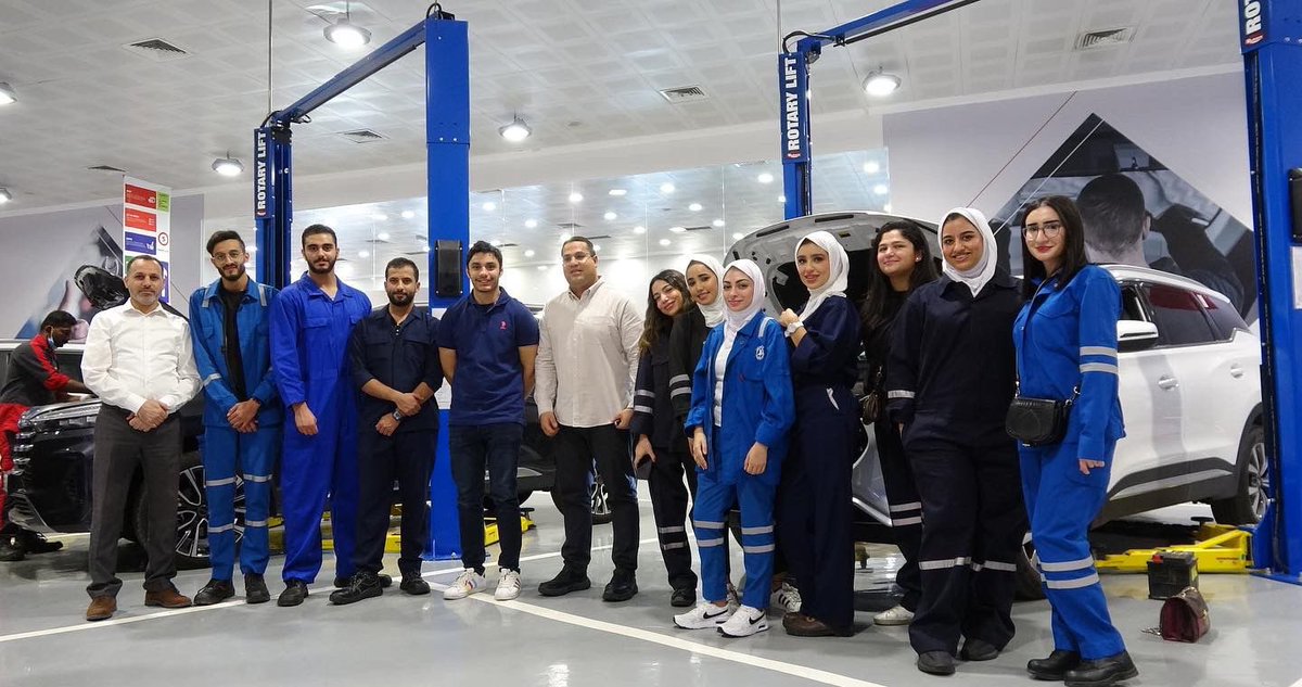 AU_Kuwait's tweet photo. Students from the Mechanical Engineering Program attended a presentation in Chery Al Ghanim. The College of Engineering sincerely thanks Mr. Forat Nehmani and Eng. Ahmed Salah for ensuring an enriching experience for our students.
🔹🔸
#au_kuwait #au_engineering https://t.co/3xyycHn4Tr