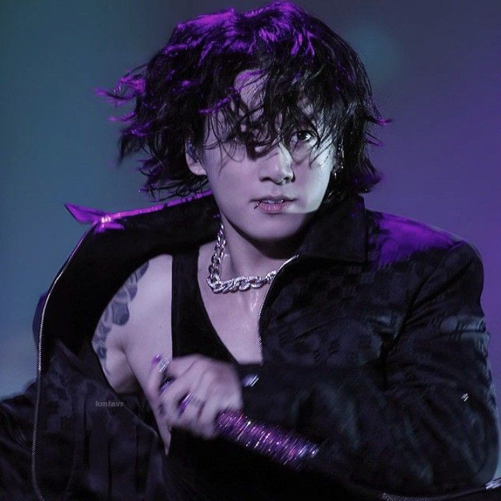 Gabri_Whalien7's tweet photo. My vote is for #JungKook #Nominee at #NETIZENSREPORT #ACOTY2022 https://t.co/2s2h5FDzAp
