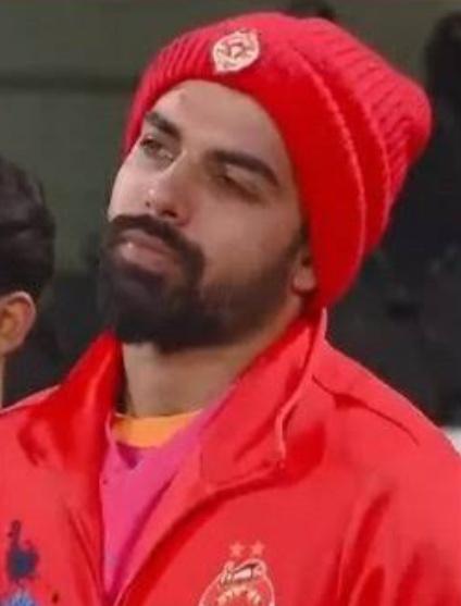 haniakanwal9's tweet photo. Match karwao yrr very boring days without cricket 😔😔 @76Shadabkhan https://t.co/nI43ZTiKfQ