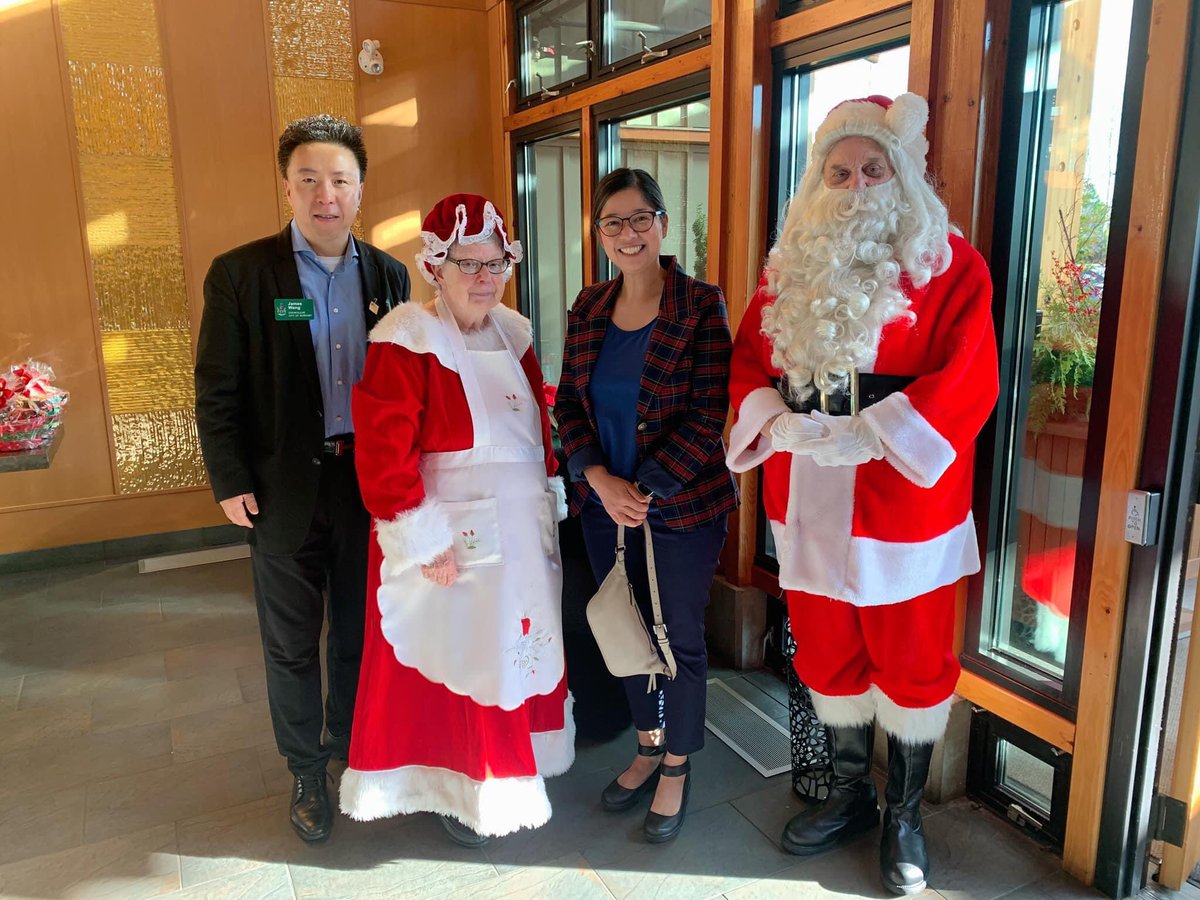 jameswangbcndp's tweet photo. The City’s Citizen Support Services hosted the Annual Christmas Gadabouts Luncheon @ Riverway Golf Clubhouse. Thanks for all volunteers, supporters and sponsors for this wonderful event. https://t.co/gWsYkoHtKf