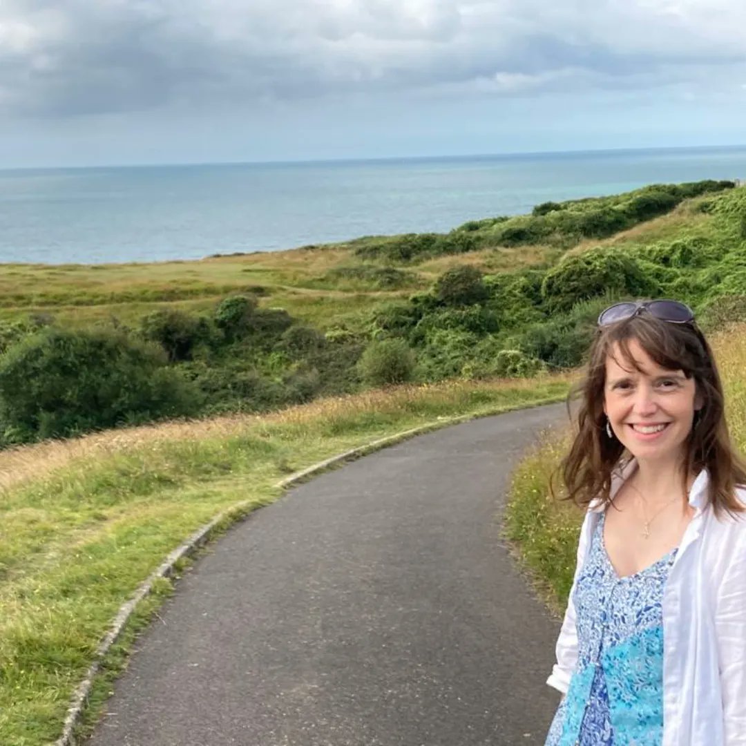 AlexStoneAuthor's tweet photo. Anvil Point in Dorset features in #ThePerfectDaughter. 

This road leads to the lighthouse, where Alex takes Jess. She thinks bringing her here's a sign he wants her with him, but a few months later, this stunning location is memorable to Jess for an entirely different reason. https://t.co/gFKRDRusiY