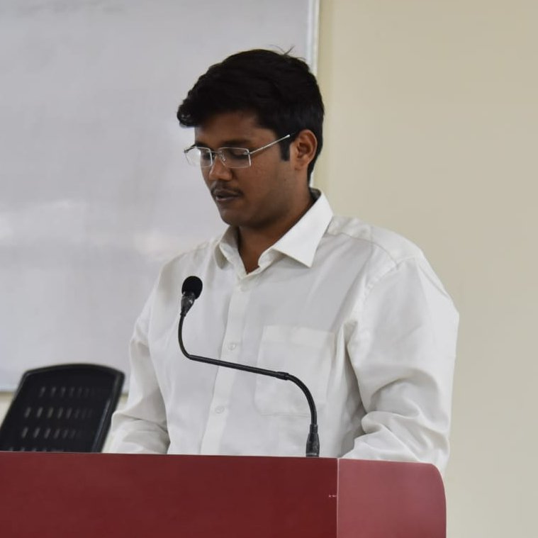 SriSriU's tweet photo. .#ConstitutionDay was observed in SriSriU under a special session where students got to share their varying perspectives on the constitution. The session was organized by the Faculty of #Management Studies and was headed by Dr. Vijayalakshmi Mohanty, Director, HRDC

#LifeatSSU https://t.co/7zRQTK723a