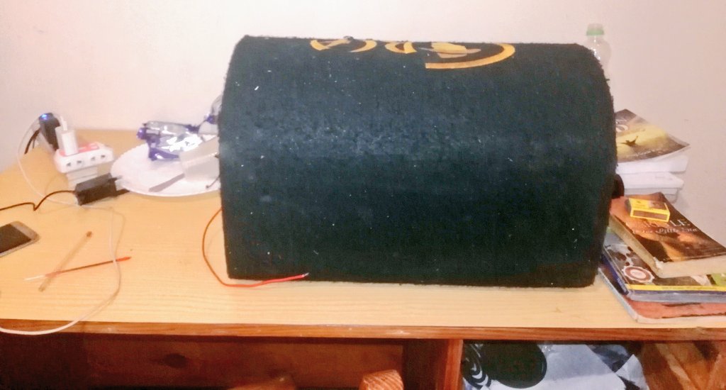 Boost your Christmas Mood with this powerful car speaker with an inbuilt  amplifier.. 120 pin Only Blantyre