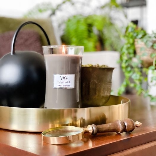 WoodWickSA's tweet photo. A perfect balance of sun-washed wood, sea grass, and soft white sand. Have you experienced WoodWick's Sand &amp; Driftwood fragrance?
📸: 136home https://t.co/6r0zISzoPS