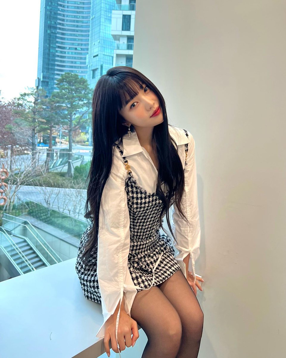 joystgrm's tweet photo. [INSTAGRAM POST] - 5P

🖤Birthday🖤
https://t.co/JetzokMCmS

@RVsmtown #RedVelvet #레드벨벳 #Joy #조이 #TRF2022 
221128 · 16:28:39 KST https://t.co/fQ8Gcp6jiV
