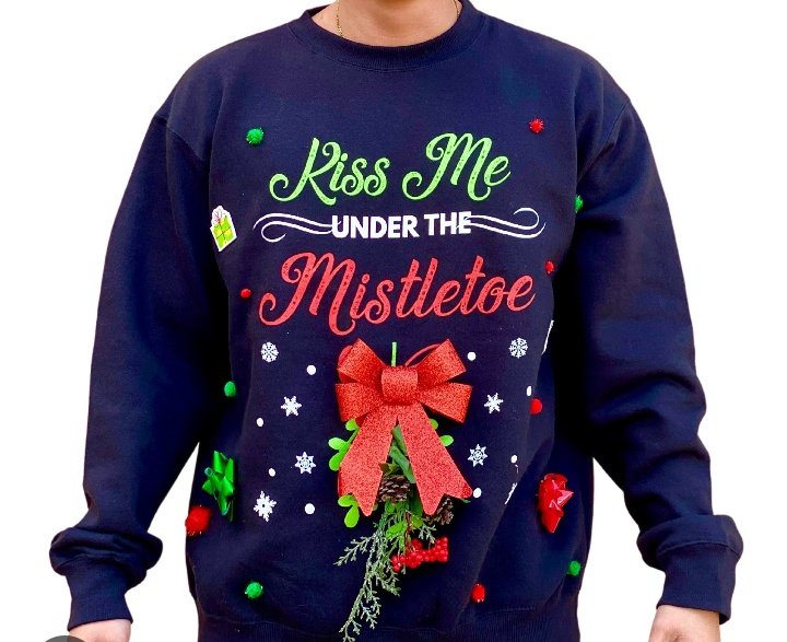 Look at the cute chrismas sweater I found! Isn't it sweet?