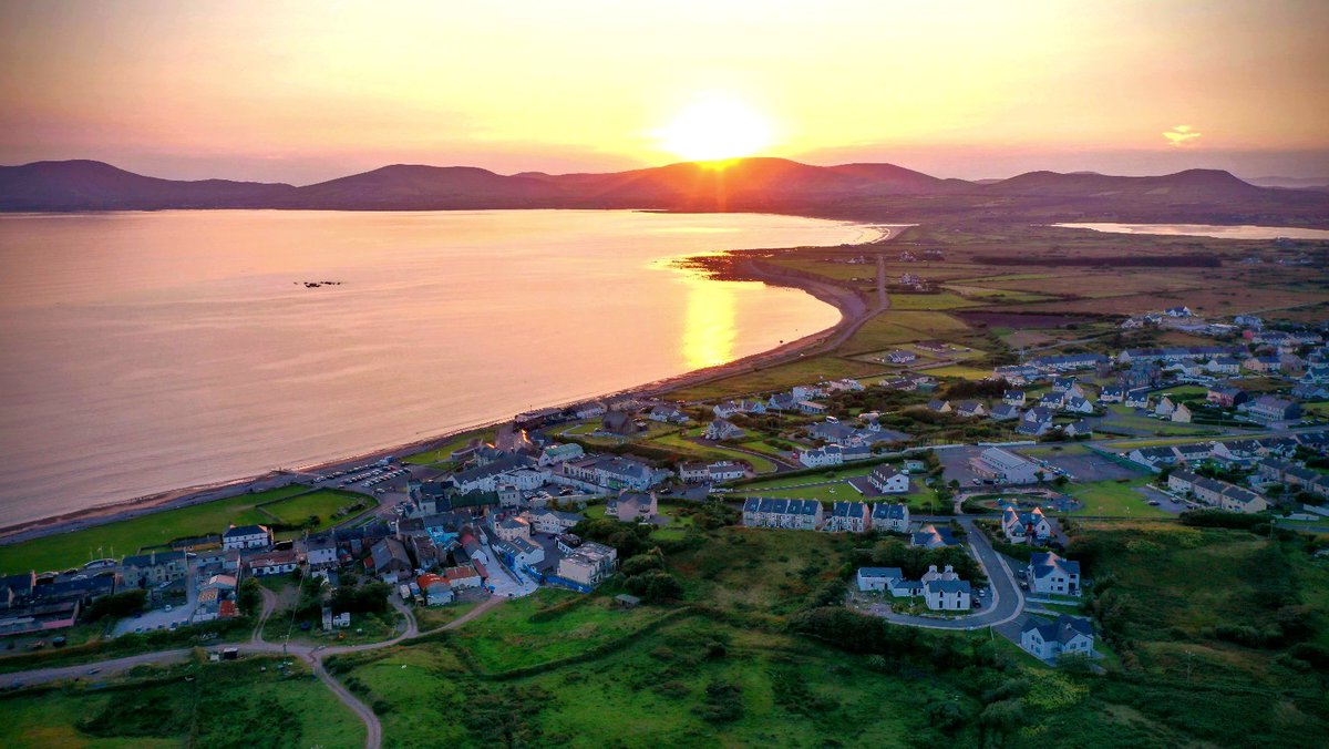 The happiness of your life depends on the quality of your thoughts.
<a href="/WatervilleKerry/">Visit Waterville</a> <a href="/wildatlanticway/">Wild Atlantic Way</a>
#mondaymotivation