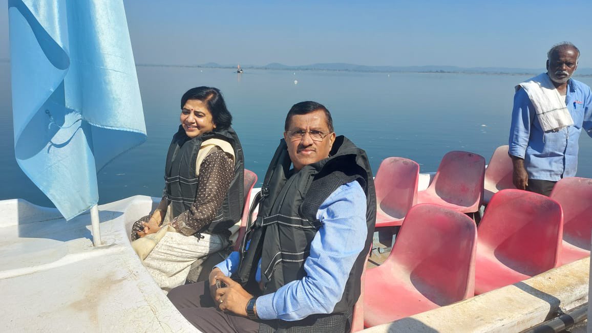 sadhnash's tweet photo. Glimpses of visit to #Ramtek #khindsilake #Ramdham #KalidasSmarak #Deekshabhoomi and #gadhmandir near #Nagpur. @navnirmiti https://t.co/9rKDj6XvhU