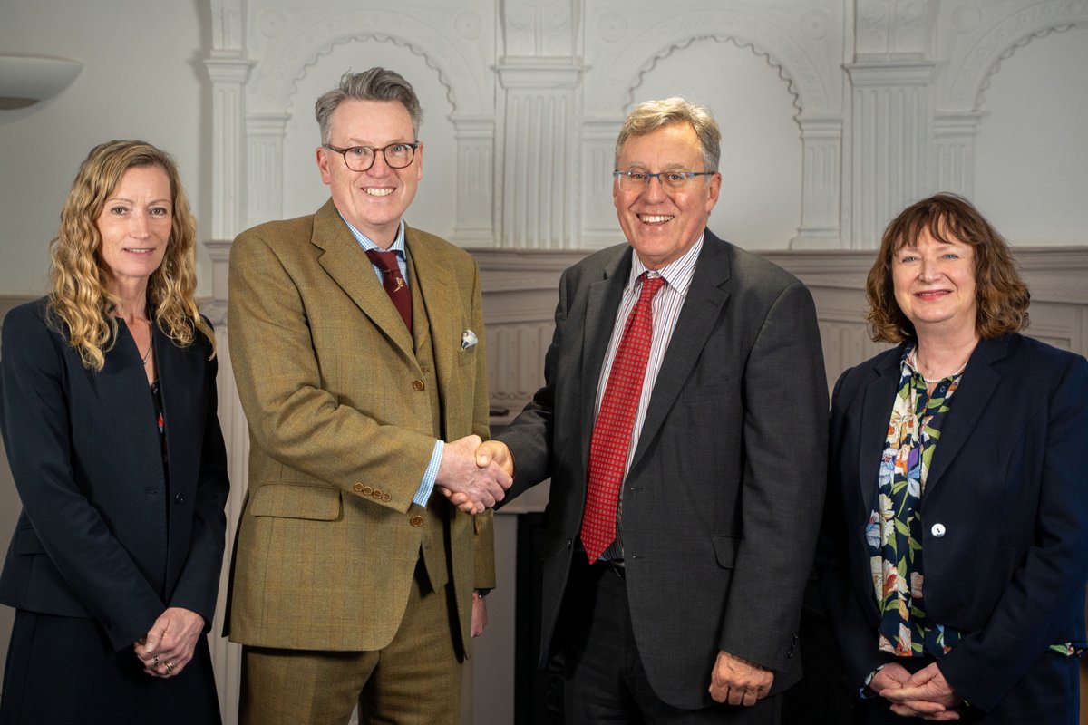 EverysSolicitor's tweet photo. 📢MERGER ANNOUNCEMENT 
We are very pleased to announce that on Friday, 25th Nov, Everys Solicitors LLP and Stokes Partners LLP - @StokesPartners - merged firms! Click here to read more
 👉 https://t.co/zmkPXYRPMW.

 #merger #lawfirmmerger #Crewkerne #WeAreEverys https://t.co/x35RiDUqvV