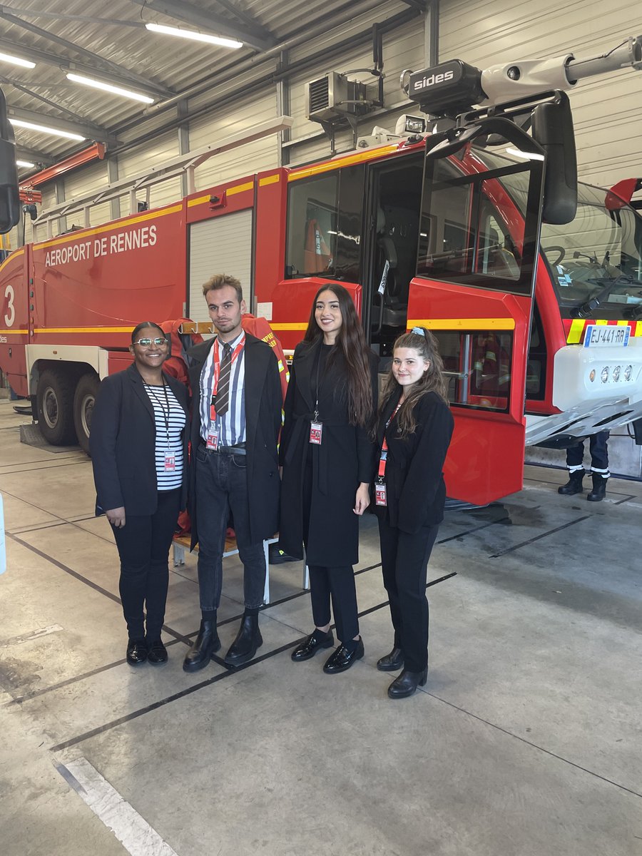 E4THEcs's tweet image. Mention Complémentaire Accueil dans les Transports (#MCAT) - Bientôt la fin de la 1ère période de stage ! En attendant de débriefer, des retours enthousiastes ! Un grand merci aux tuteurs !
#aéroport de #Rennes #sslia #stage #formation #accueil #Tourisme #lyceejarennes #Bretagne