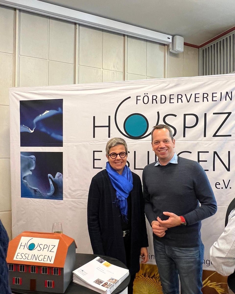 nicolasfink_mdl's tweet photo. #Hospiz ist ein sehr wichtiges Thema, das wir nicht ausblenden dürfen. Umso wichtiger deshalb, die #Hospizarbeit zu unterstützen. Gestern fand im neuen Blarer das #Benefizkonzert für das #Esslinger Hospiz des #Rotary statt. https://t.co/gyPwsqAMBu