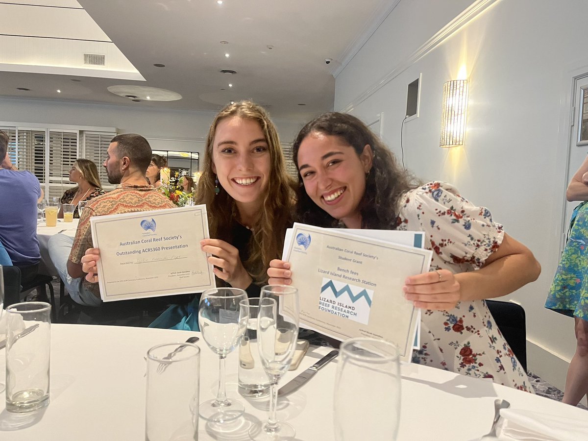 Thank you @AustCoralReefs for awarding me the LIRS student award for my presentation on #eDNA monitoring in Quandamooka sea country. Thank you also to @lirrf for their generous contribution to this year’s #ACRS22 student awards 🐠