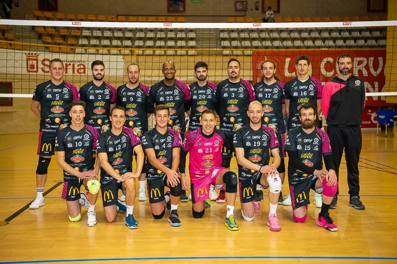sportingcvSoria's tweet photo. 🏐 ¡El Moreno Sáez Sporting encadena su sexta victoria consecutiva! Los chicos del senior consiguieron alzarse con la victoria 3-0 ante el Cisneros Alter VB este sábado en el Los Pajaritos 

🚀 Próximo objetivo: Ourense 

ℹ️ Noticia completa en https://t.co/kEeEsUxyur https://t.co/GwMjI4fu5u