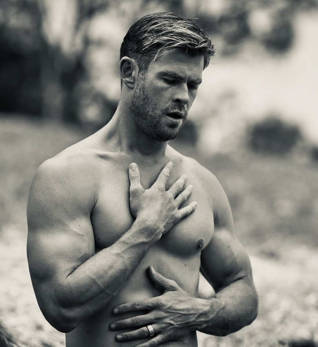 _Crown_Jewels's tweet photo. “Workout.”

#LewdRP #SexRP #RomanceRP #ModernRP #NSFWRP #OpenRP #OpenDMs #Parody https://t.co/y748CsuzIL
