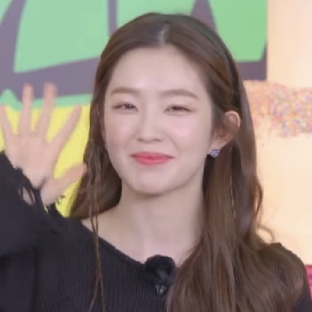 picsofirene's tweet photo. she is so cute https://t.co/owN62XMmU5