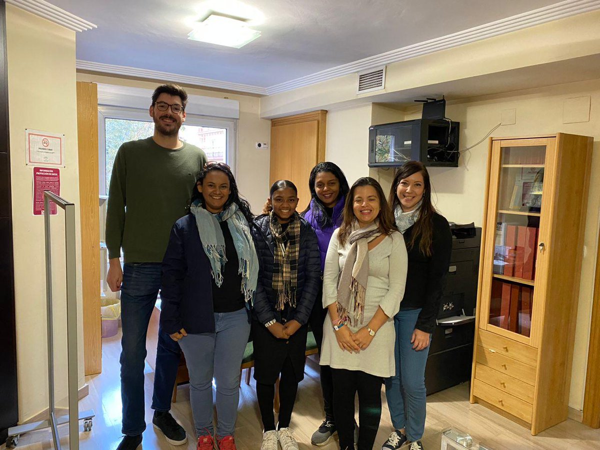 Finalizan dos meses intensos donde he tenido la suerte de tutorizar a dos alumnas de #Gestion y #Administración provenientes de Isla Reunión. Todo un reto al ser su primer contacto con el mundo #laboral y en un país extranjero.
¡Mucha suerte para las dos!