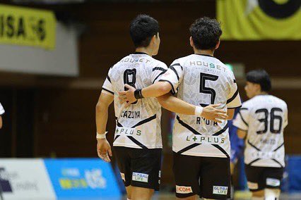 ryuta5's tweet photo. 町田戦2-2
先制点の大事さ、点取った後の失点。
やってはいけないこと、やらなきゃいけないこと。明確にしていかないと
#フウガドールすみだ #Fリーグ #フットサル #futsal #hummel #ヒュンメル #ReaLine #ZAMST #ABEMA https://t.co/Iezo1DxdRA