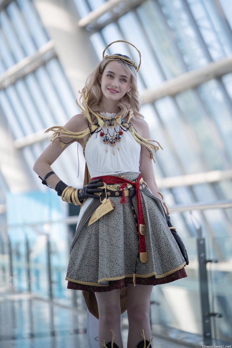 지스타2022 위메이드 레전드 오브 이미르 
토니 ( instagram.com/toni.marie.gra… )
감사합니다 ~!