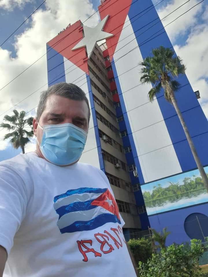 El colectivo de trabajadores del Grupo Caudal, S.A. felicitamos al Presidente de nuestra entidad,  Roberto Vázquez Hernández quien cumplió años en el día de ayer. El éxito alcanzado por nuestra empresa, ha sido posible gracias a su guía y liderazgo.

#Felicidades