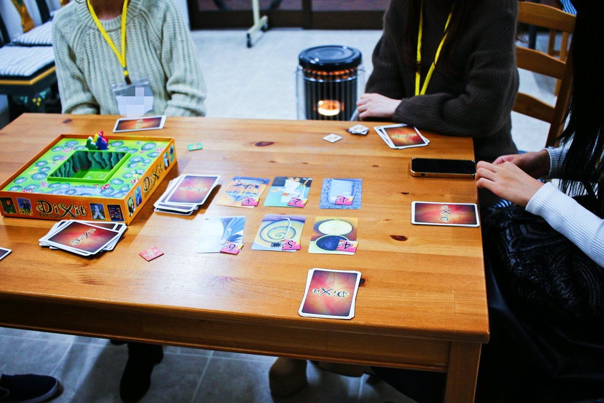 CLBR_Niigata's tweet photo. 先日の��企画で
薬科大学の皆さんと
ボードゲームって楽しいね
って話しになり
こんな企画

ボードゲームで交流する
ウィンターパーティー
12/17
10時から17時
参加費1000円
しかし・・・
事前イベント参加で
実質タダ？
↓詳細はこちら↓
https://t.co/RmujerFZ2R

 #モデル
 #HAZUKI
 #翠 https://t.co/BmjAnll6cw