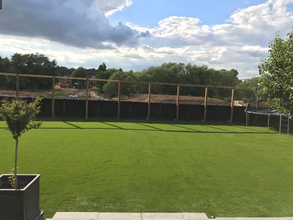 Supreme Lawns tweet media