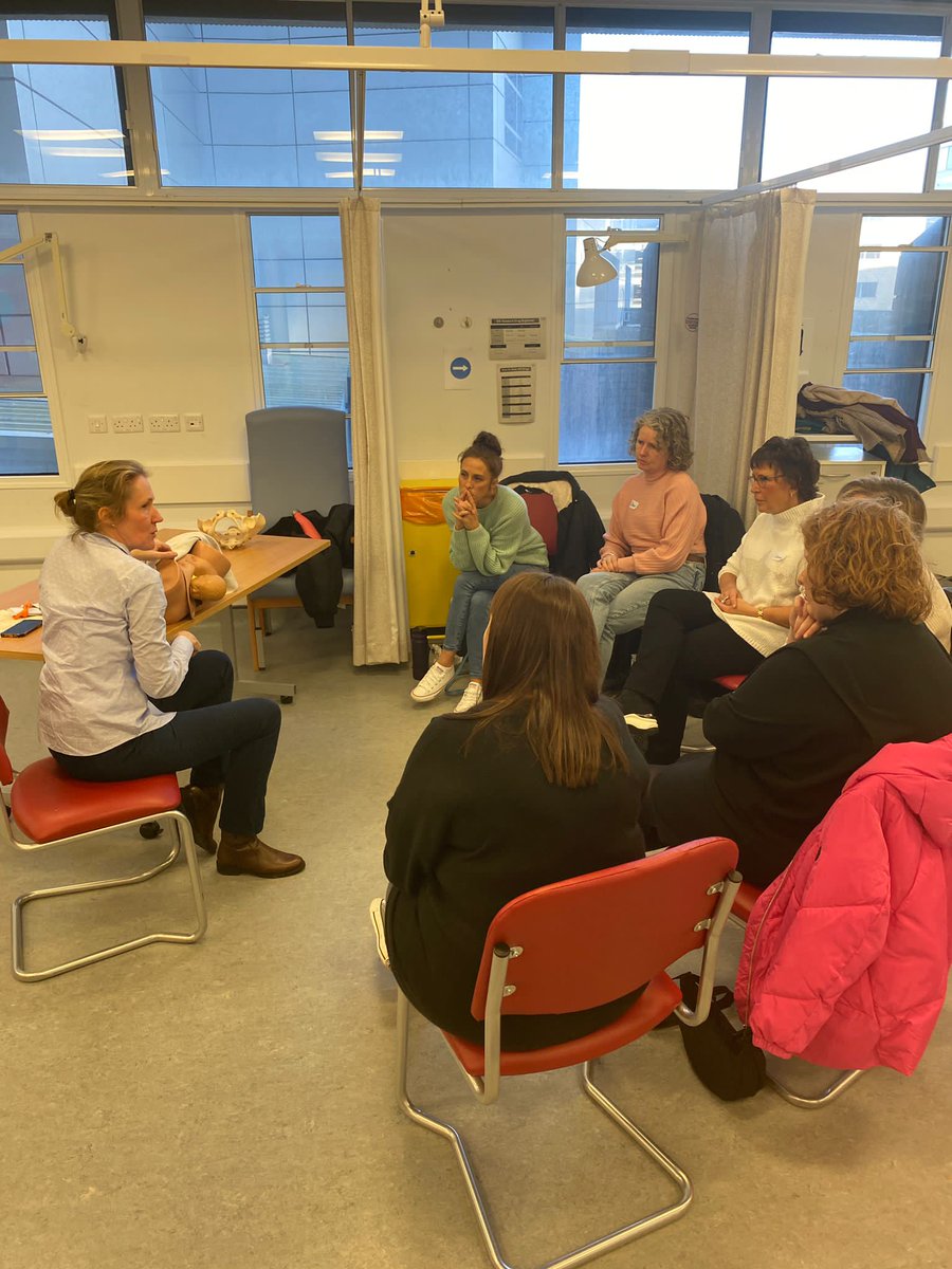 ofallpositions's tweet photo. This mornings sessions on #Eclampsia #ABCDE #ShoulderDystocia #Breech all thoroughly enjoyed by the midwives and @Scotambservice colleagues here on the #SMMDP #SCOTTIE in @NHSGGC today with @jaxbyrne7 @ljmsmith #midwives #coremandatory #multidisciplinary @mbrrace @NESnmahp https://t.co/9S1sYqJ3i9