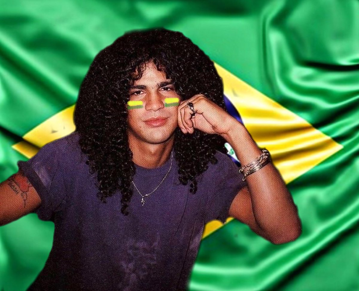 Slashfanbase's tweet image. Tô MUITO patriota! Bora que é hojeee BRASIIIIL 🇧🇷