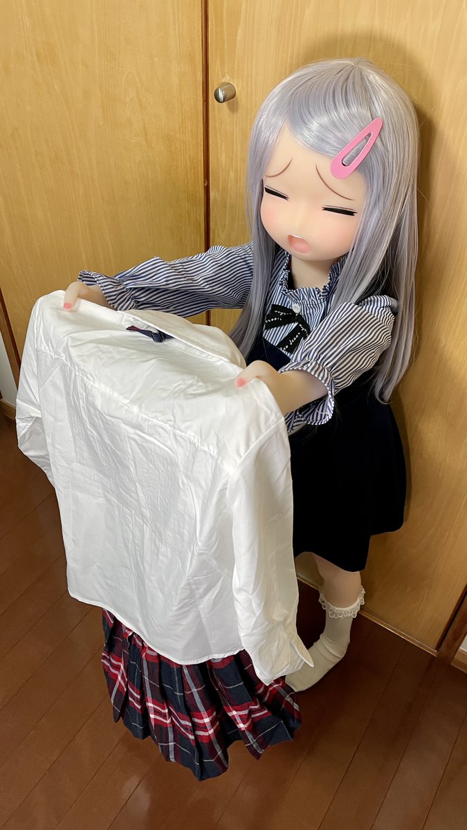 flymiyamiya's tweet photo. 週末お着替え予定���衣装です。
渡すと「え〜」って言うくせに
取り上げると「あー！」って言う。
#等身大ドール #うちの子かわいい #アニメドール #Dollhouse168 #irokebijin https://t.co/ySVCq6dIiO