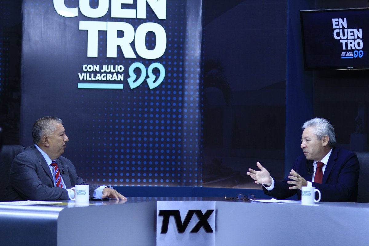 InformaTV_'s tweet photo. #EncuentroTVX| ”No tocó las #AFP, con el anuncio que dio @nayibbukele a conocer sobre las pensiones, los trabajadores fueron #timados”, dice @wrjade, escritor y periodista. https://t.co/Ge3Q714TgU