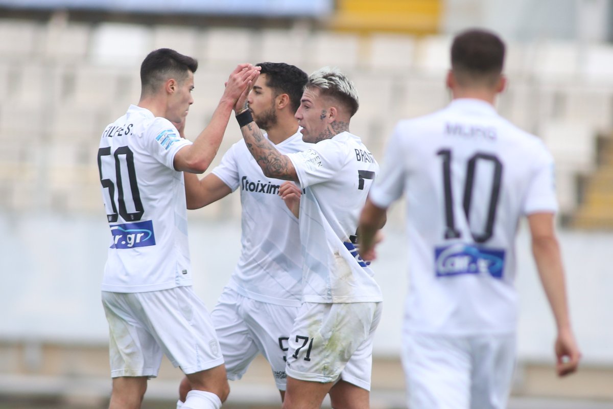 PAOK_FC's tweet photo. 46' Σέντρα στο δεύτερο μέρος! #Schwab #ElKaddouri #Oliveira in #Douglas #Murg #Brandon out 
#PAOKASHD 3-1 #FriendlyGame https://t.co/Pv3KoA23MK